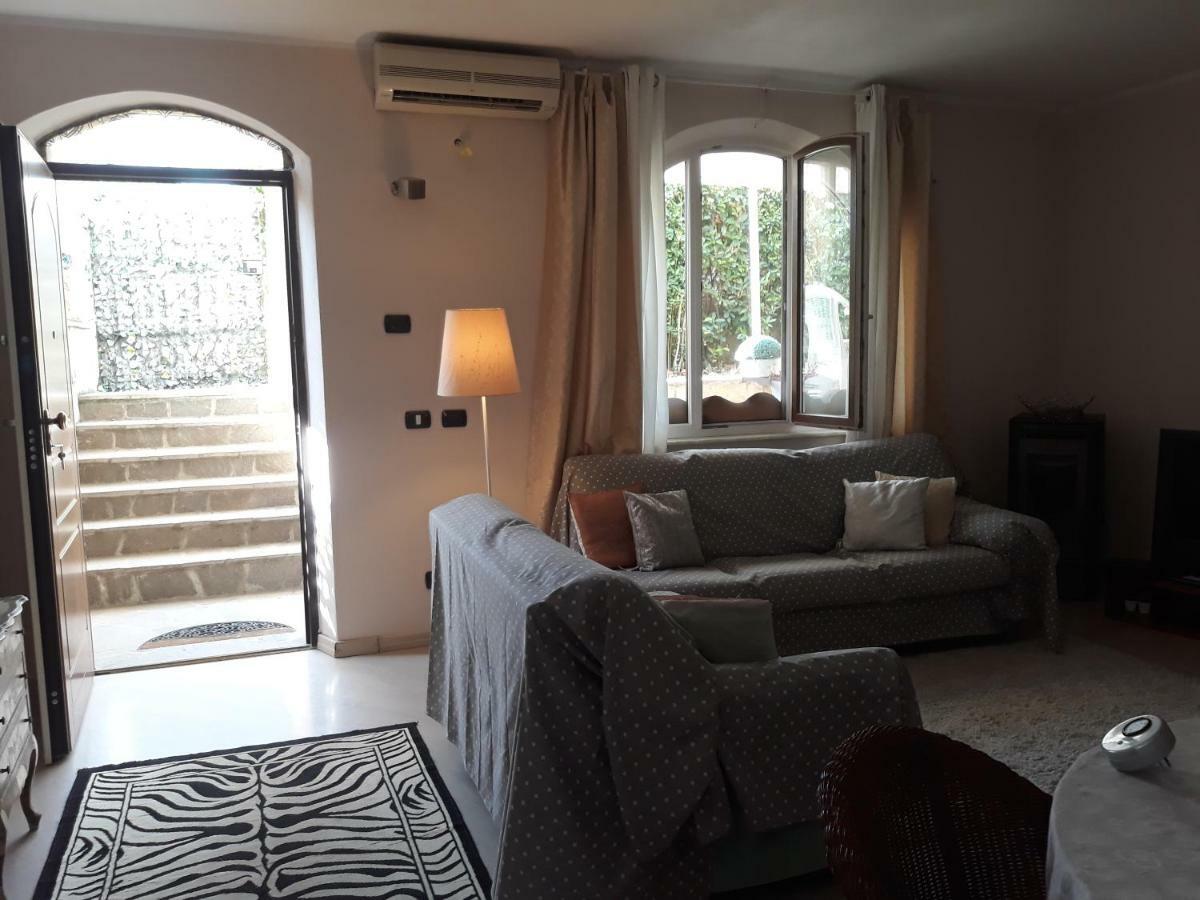 Casa in collina la farfalla Riparbella Esterno foto